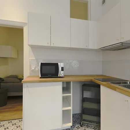 La Du Apartment *